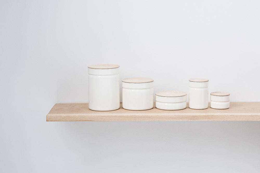 VORRATSDOSE AUS EMAILLE 8/12 cm.