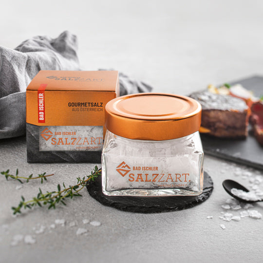 SALZZART HANDGESCHÖPFTE SALZFLOCKEN.